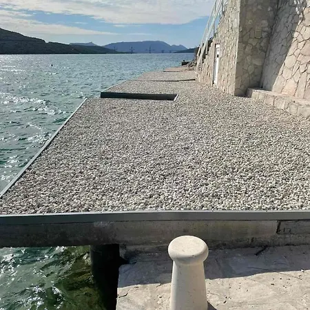 Lukrecia Apartmán Neum
