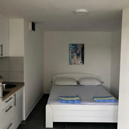 Lukrecia Apartmán Neum