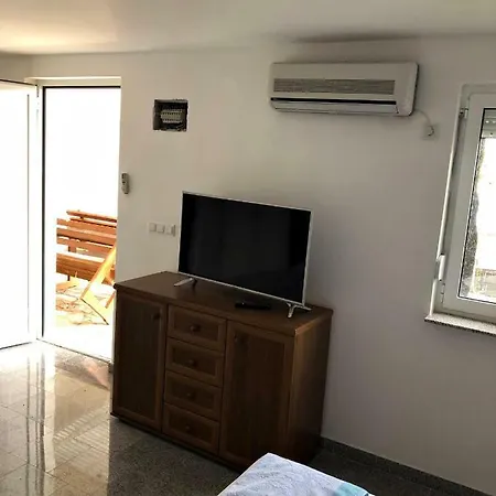 Lukrecia Apartmán Neum