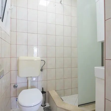 Lukrecia Apartamento Neum