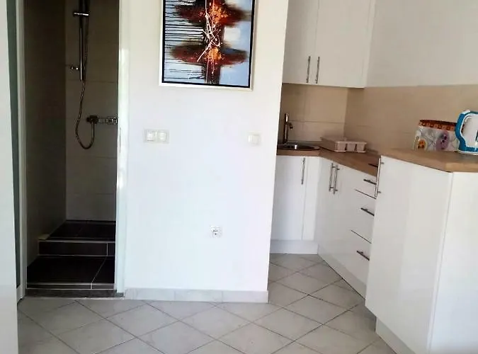 Lukrecia Appartement *