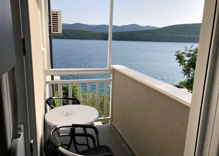 Lukrecia Appartement Neum